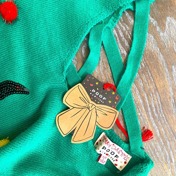 NWT Cute Ugly Sweater? Three Sequined Gnomes Women’s Size Small Cross Open Back - Picture 3 of 4